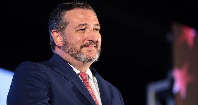 Ted Cruz Uses Frequent Fleeing Texas Storm Miles to Upgrade Flight to Cancún