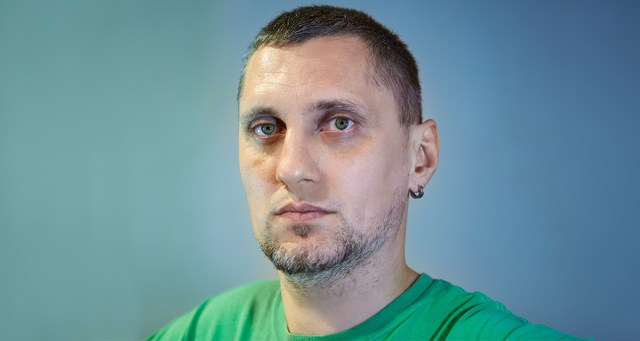 “It’s Harder To Make Friends in Your 40s,” Says Man Who Didn’t Have Much Luck in His 30s, 20s, or Teens Either