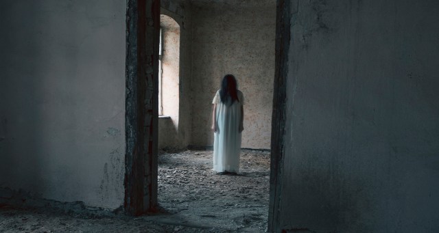 Ghost Feeling Pressure to Be “On” in Front of Family That Just Moved Into House