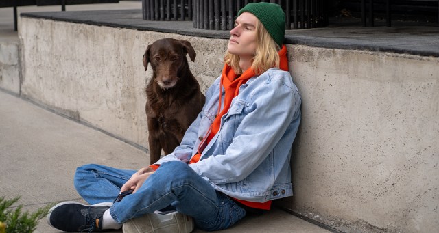 Man Who Took Acid Wasn’t Prepared for Sheer Volume of Ugly People in Philadelphia Park