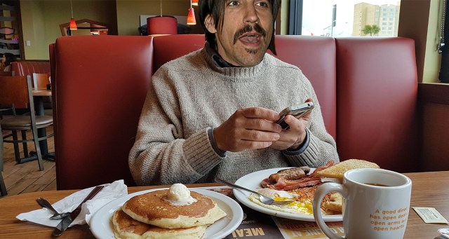 Affordable Date Night: Anthony Kiedis Gets Senior Discount While Girlfriend Orders off Kids Menu