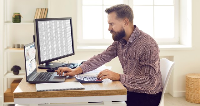 Con Artist Gives Up On Dream and Becomes Con Accountant