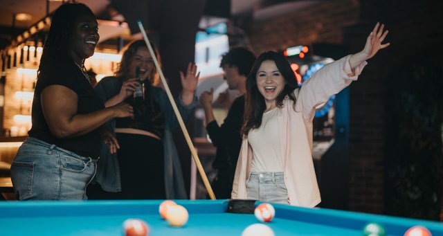 Feminist Win: This Woman Played An Entire Game Of Pool Without A Man Interrupting To Give An Unsolicited Tip