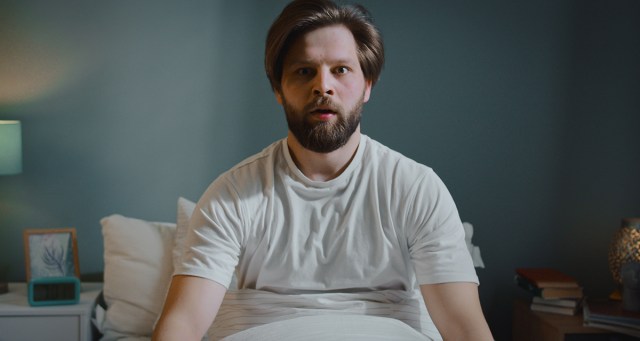 Guitarist Has Recurring Nightmare That Crowd Can Actually Hear Bassist