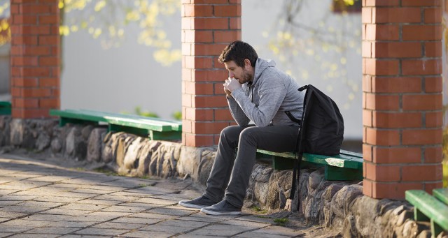 Man Still Grieving Radio Station That Went Off the Air 20 Years Ago