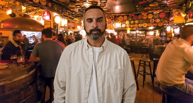 Weird! High School Nemesis At Hometown Bar Doesn’t Remember You