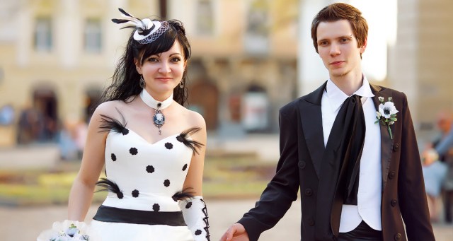 Miss Murder Now Mrs. Murder-Harrison Following Marriage to Local Restaurateur