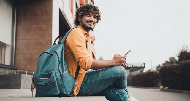 How I Stopped My Addictive Cigarette Habit by Spending 18 Hours a Day on Instagram