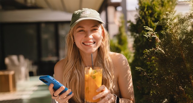 Woman Doing Totally Fine Without Alcohol Has Posted About Mocktails 23 Times This Week