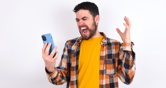 Frontman Accidentally Lets Out Best Scream of Career After Requesting Representative on Customer Service Call