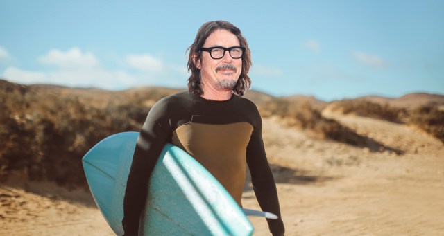 Butthole Surfers Harassed by Territorial Surf Locals Trying to Keep Favorite Butt Breaks Secret
