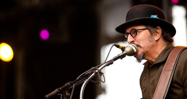 Les Claypool Finally Good Enough to Switch to Guitar
