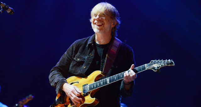 Phish Announces Plans to Sing 5 Words and Then Dick Around for 27 Minutes
