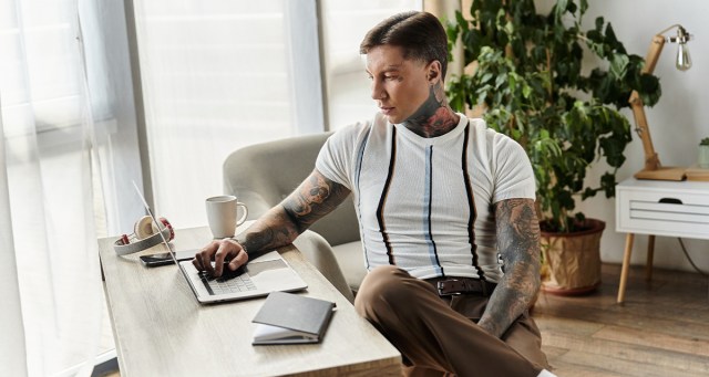 Man Claiming to Multitask Actually Just Making a Lot of Different Mistakes at the Same Time