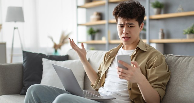 Democrat Reflexively Replies “Stop” to Text From Friend Asking for Five Bucks