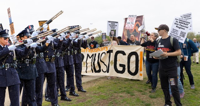 Trump Begins Parade With 21-Gun Salute Into Crowd of Protestors