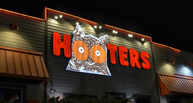 Hooters Closes Stores Amid Bankruptcy as Younger Generation Favors Bespoke, Craft Titties