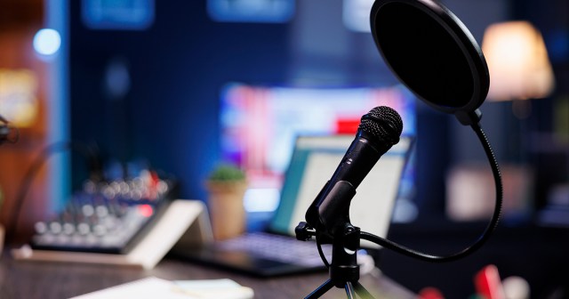 5 Great Podcast Ideas for Senators Who Just Don’t Feel Like Doing Their Jobs