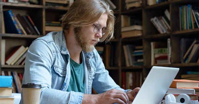 What the Hell? This Guy Majored in English but Doesn’t Like the National