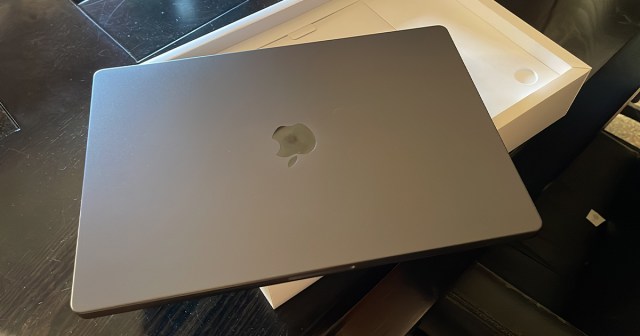 Legendary Noise Band Reunites With Original Laptop