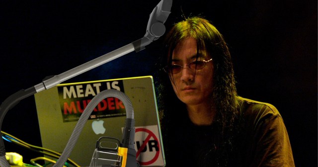 Humiliating: Noise Artist Forgets To Tune Vacuum Cleaner Before Live Set