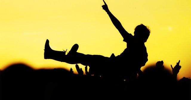 Report: Crowd Surfer Hard