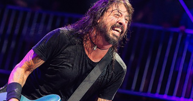 Fans Reminded Not to Feed Dave Grohl