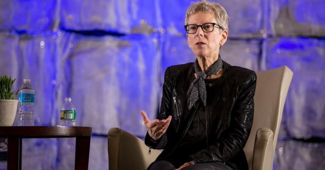 Unhinged Terry Gross Summarizes Entire Movie While Actor Stands By