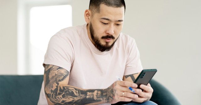 Punk Goes Through Humiliating Process of DMing Promoter for Show’s Address